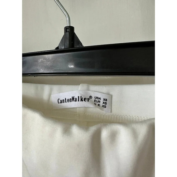 CantonWalker Women’s size x-small white skirt - Picture 3 of 5